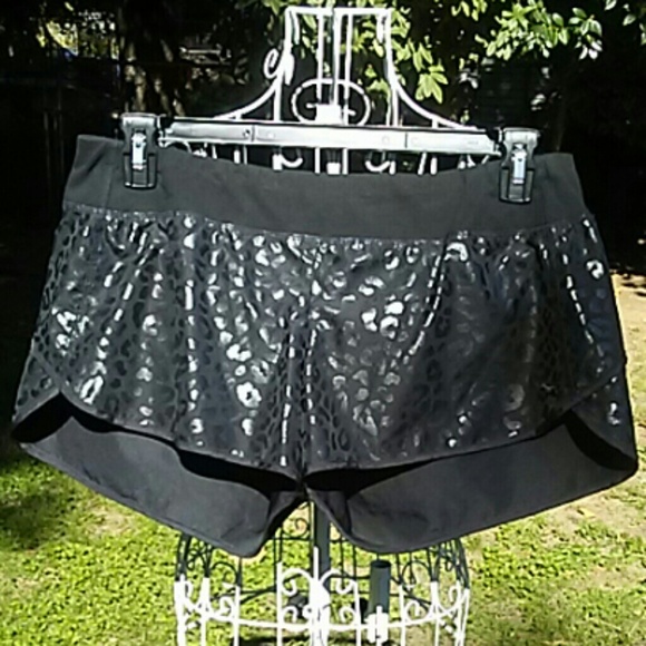 PINK Victoria's Secret Pants - VS PINK Black Shorts Size L